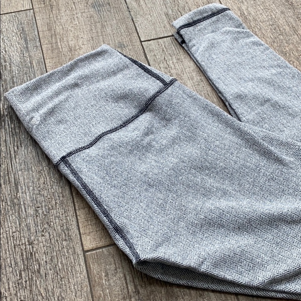 Lululemon Wonder Under Herringbone Super Soft!!!